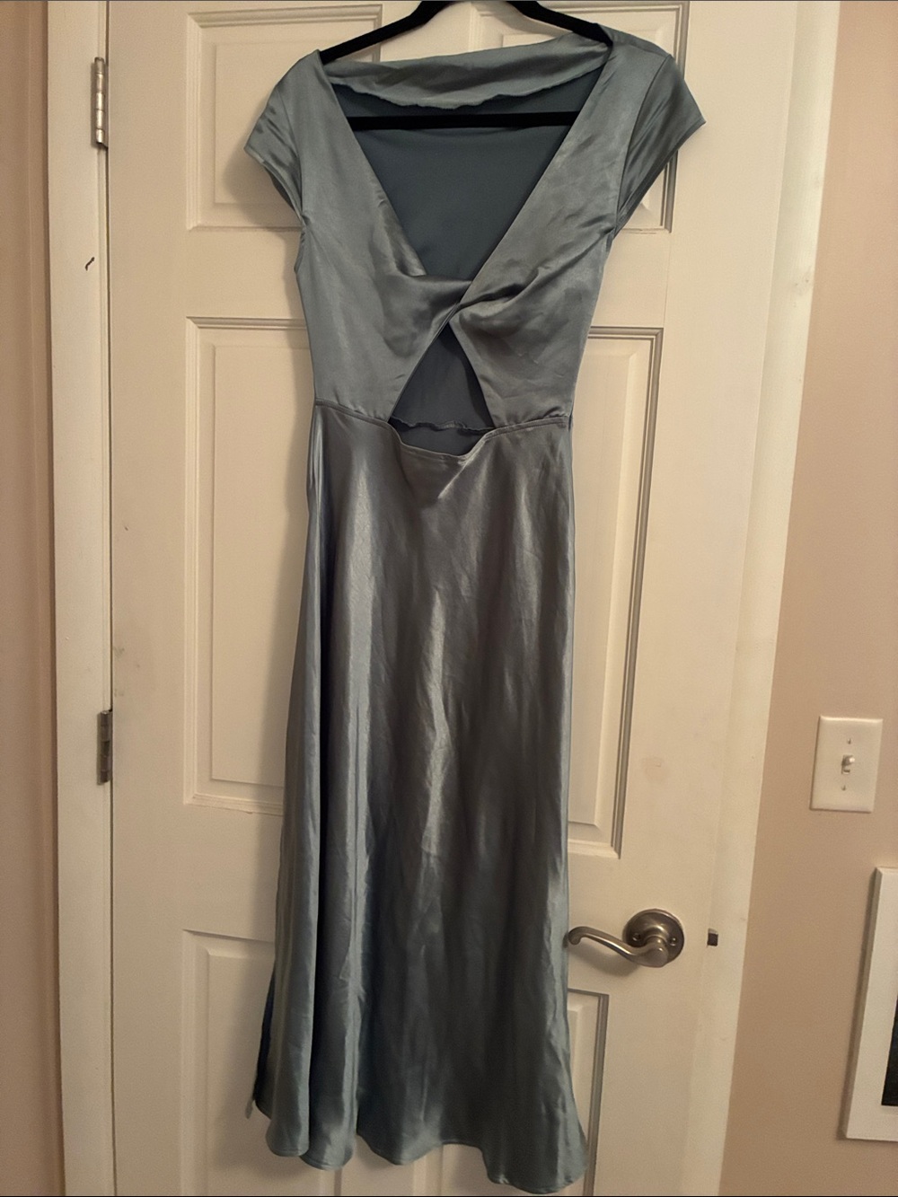 Selfie Leslie Satin Cap-Sleeve Maxi Dress in Steel Blue - Picture 4 of 7